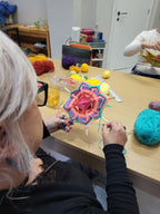 Mandalas tejidos: equilibrando tus hemisferios Marzo