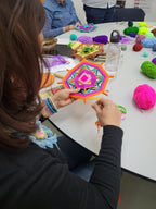 Mandalas tejidos: equilibrando tus hemisferios Marzo