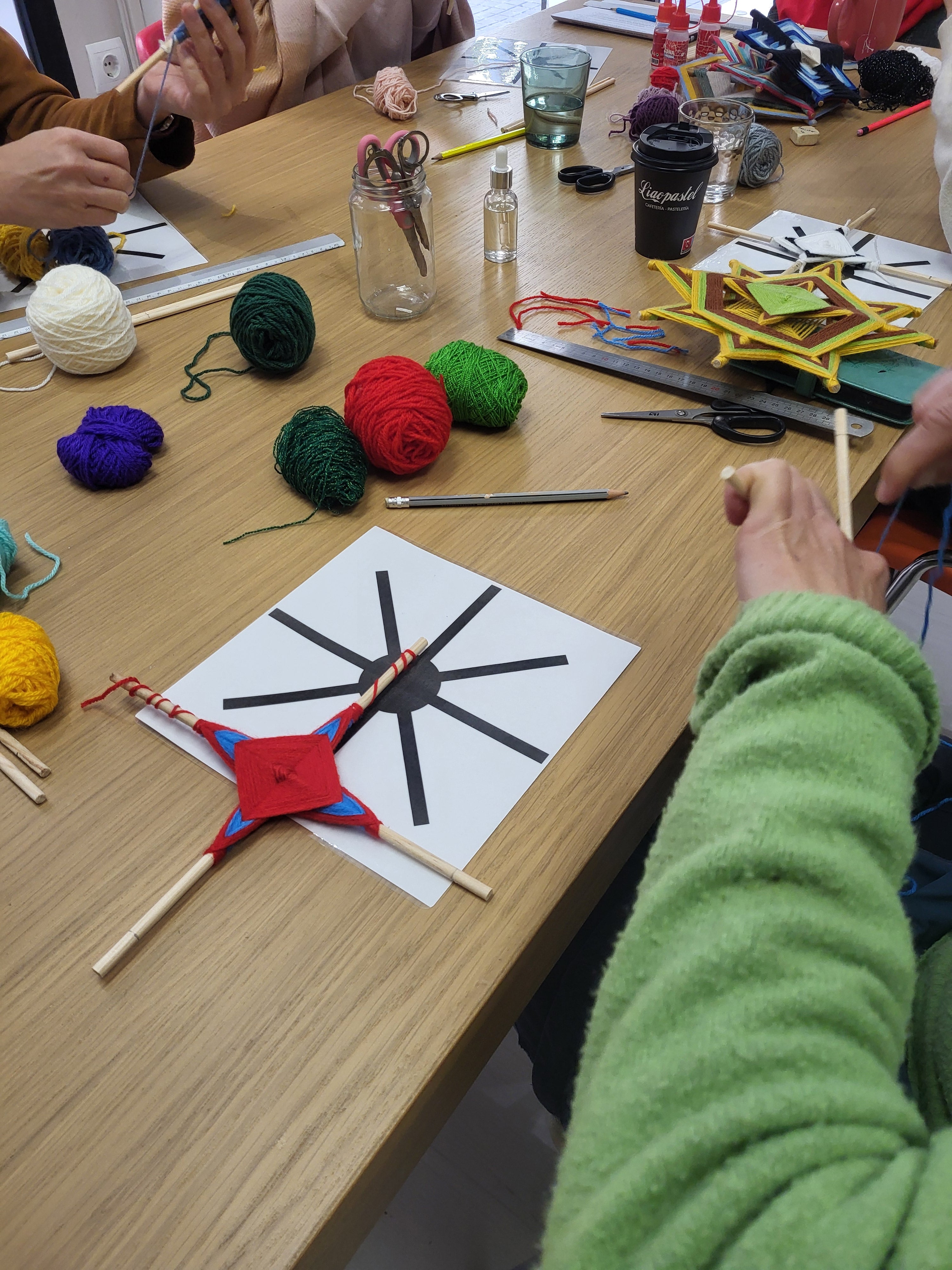 Mandalas tejidos: equilibrando tus hemisferios Febrero o marzo
